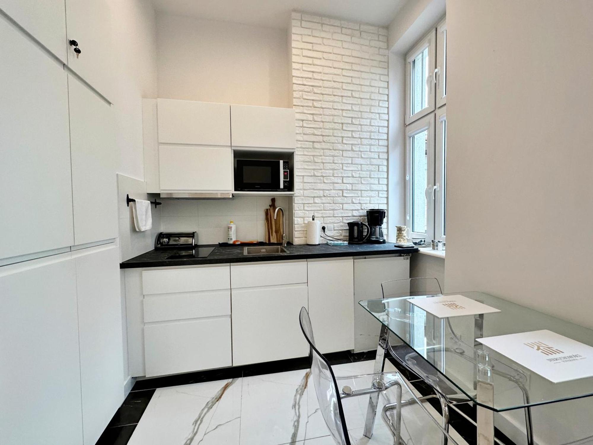 Apartament Yonekawa, Canvas Corner, Parking, 250 M Plaza
